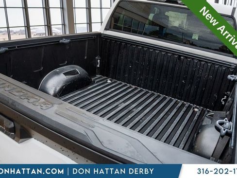 Used 2022 Toyota Tundra SR5 AWD/4WD image 28