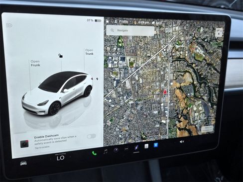 Used 2023 Tesla Model Y Long Range image 16