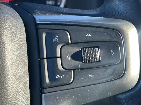 Used 2022 Chevrolet Silverado 1500 LT image 13