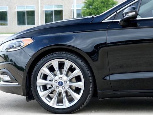 Used 2017 Ford Fusion Platinum image 31