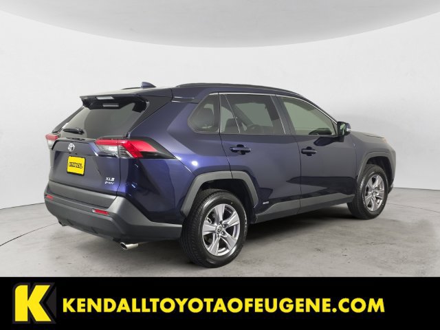 Used 2025 Toyota RAV4 XLE AWD/4WD image 5