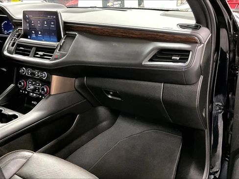 Certified 2023 Chevrolet Suburban High Country image 13