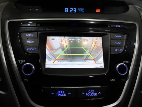 Used 2014 Hyundai Elantra Limited FWD image 19