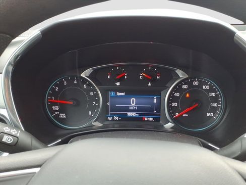 Used 2022 Chevrolet Equinox LS w/ LS Convenience Package image 18