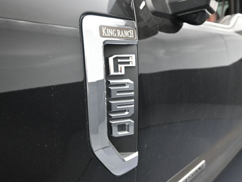 Used 2022 Ford F250 King Ranch w/ King Ranch Ultimate Package image 11