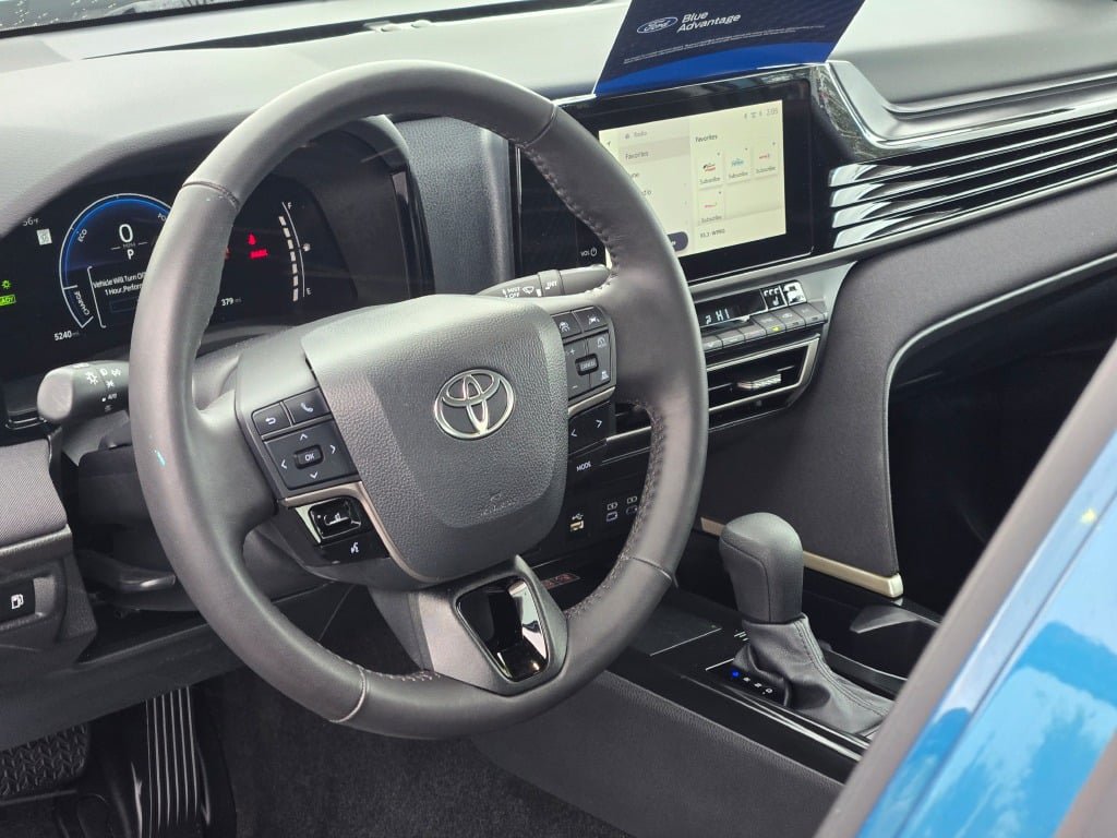 Used 2026 Toyota Camry LE w/ Convenience Package FWD image 22