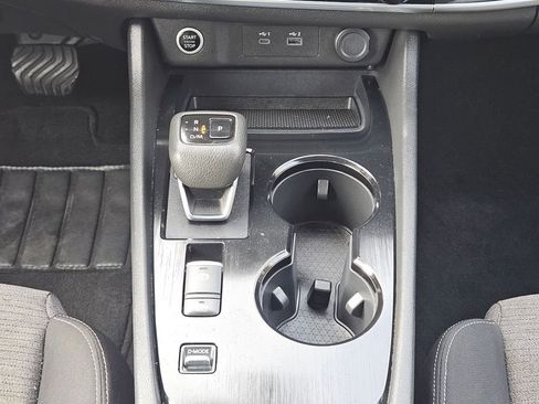 Used 2023 Nissan Rogue SV image 22