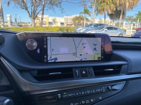 Used 2019 Lexus ES 350 image 17