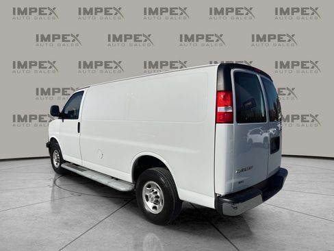 Used 2023 Chevrolet Express 2500 w/ Driver Convenience Package image 3