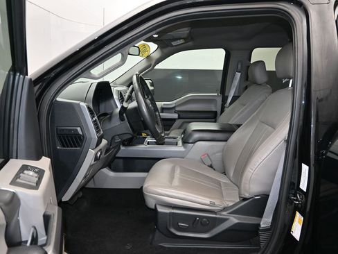 Used 2020 Ford F150 XLT w/ Equipment Group 302A Luxury image 12