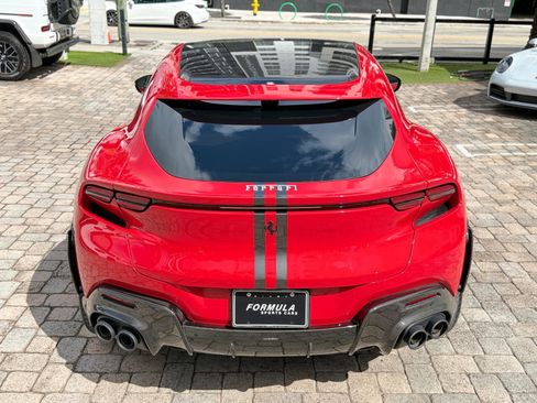 Used 2025 Ferrari Purosangue image 17