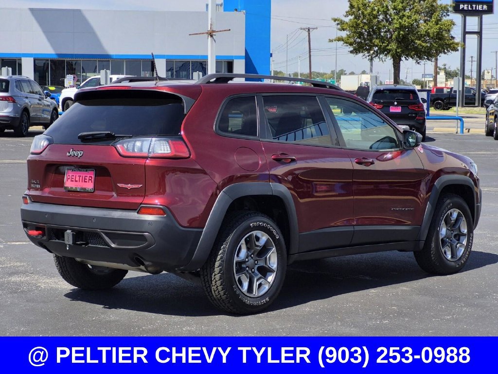 Used 2019 Jeep Cherokee Trailhawk w/ Cold Weather Group AWD/4WD image 6