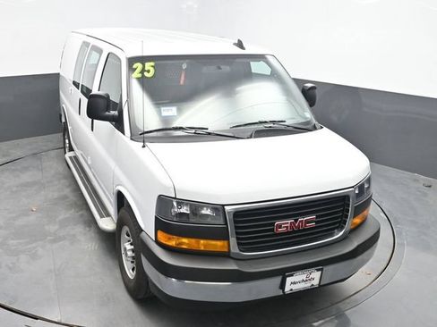 Used 2025 GMC Savana 2500 w/ Driver Convenience Package RWD image 25