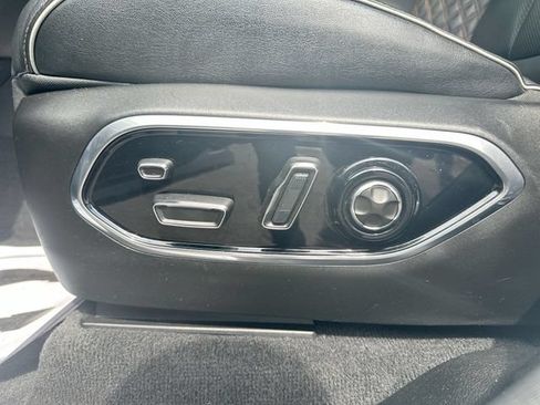 Used 2022 Jeep Grand Cherokee Summit w/ Luxury Tech Group V AWD/4WD image 14