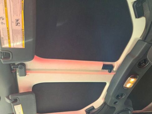 Used 2014 Jeep Wrangler Unlimited Rubicon w/ Connectivity Group AWD/4WD image 9