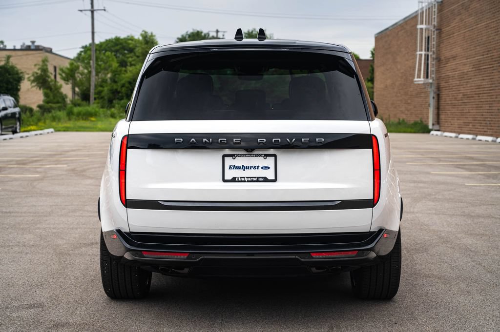 Used 2024 Land Rover Range Rover SE AWD/4WD image 5