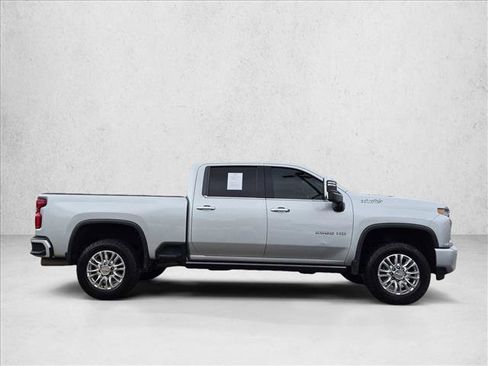 Used 2021 Chevrolet Silverado 2500 High Country w/ Z71 Off-Road Package AWD/4WD image 4