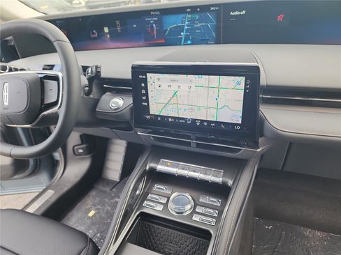 New 2026 Lincoln Nautilus Premier image 26