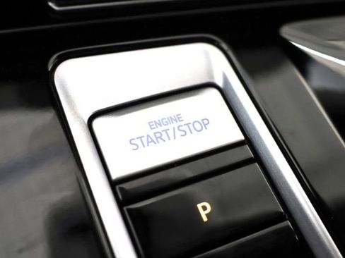 New 2026 Volkswagen Atlas SEL image 24