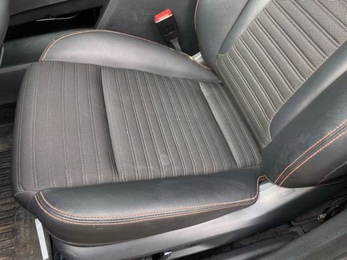 Used 2025 Nissan Rogue SV image 25