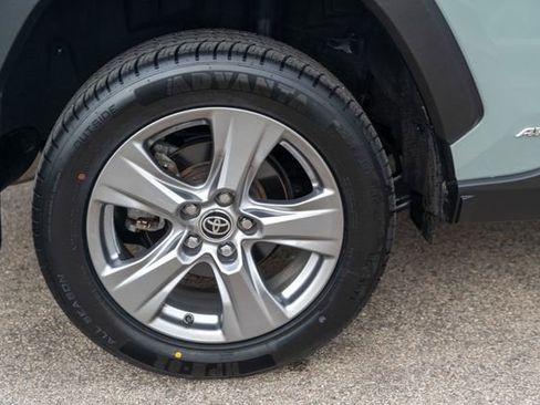 Used 2022 Toyota RAV4 XLE image 12