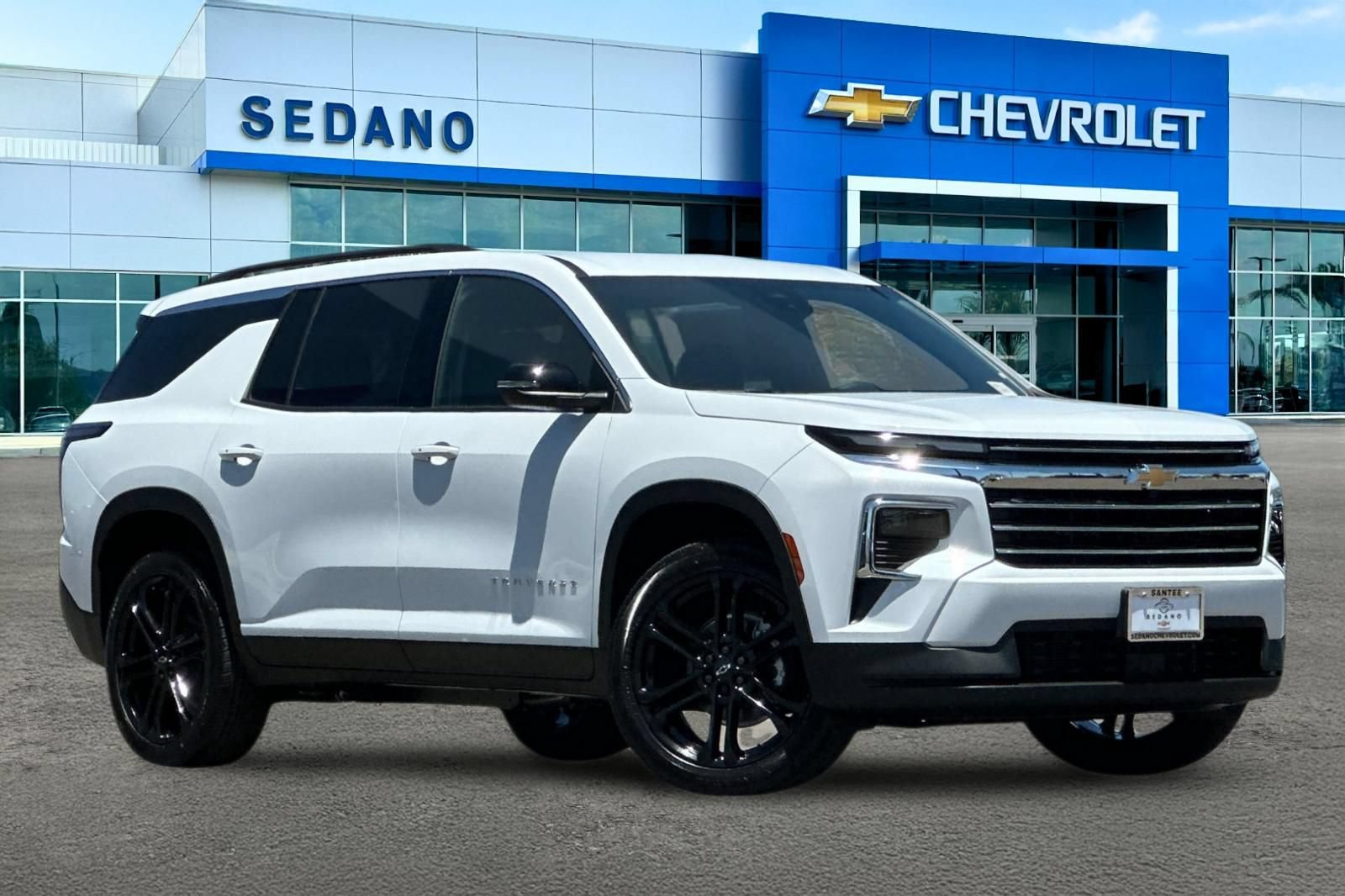 New 2026 Chevrolet Traverse LT FWD image 2