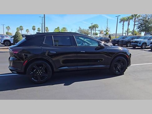 New 2026 Chevrolet Equinox EV RS image 22