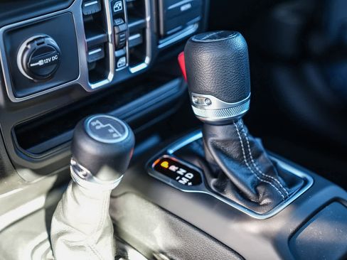 New 2026 Jeep Gladiator Sport image 20