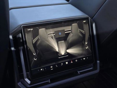 Used 2024 Tesla Cybertruck AWD Crew Cab image 17