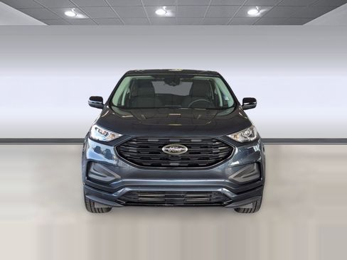 Certified 2022 Ford Edge SE w/ Black Appearance Package image 6