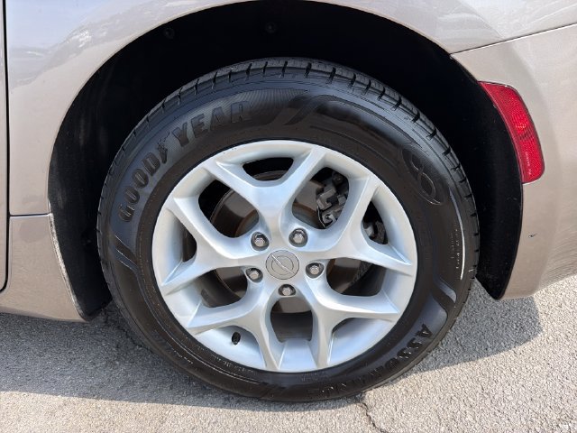 Used 2018 Chrysler Pacifica Touring-L Plus FWD image 31