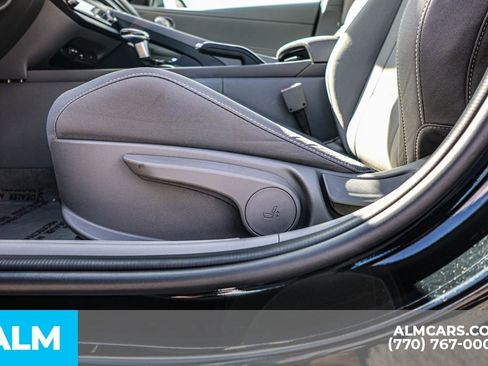 Used 2025 Hyundai Elantra Sport FWD image 24