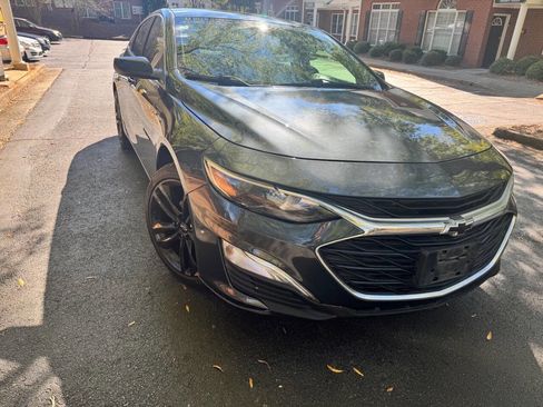 Used 2021 Chevrolet Malibu RS image 4