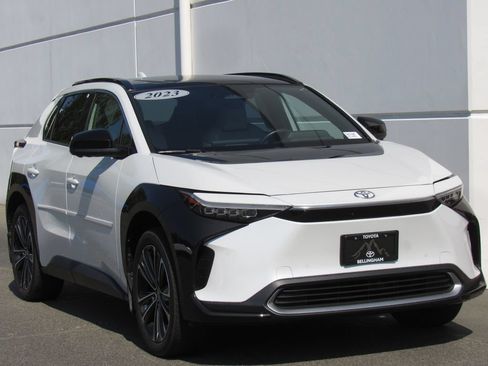 Certified 2023 Toyota bZ4X AWD image 2