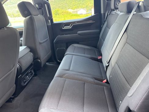 Used 2023 Chevrolet Silverado 1500 LT AWD/4WD image 14