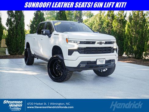Used 2025 Chevrolet Silverado 1500 RST w/ Convenience Package II AWD/4WD image 1