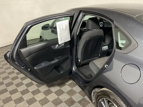 Used 2023 Kia Forte LXS FWD image 29