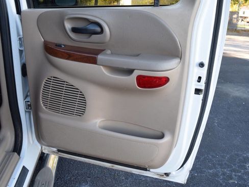 Used 2003 Ford F150 Lariat image 38