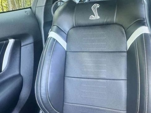 Used 2021 Ford Mustang Shelby GT500 w/ Technology Package image 9