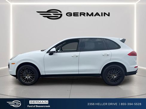Used 2017 Porsche Cayenne Platinum Edition w/ Premium Package Plus (PJX) AWD/4WD image 4