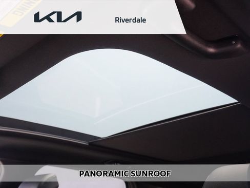 Used 2024 Kia Sportage X-Line w/ X-Line Premium Package AWD/4WD image 4