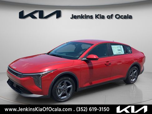 New 2025 Kia K4 LXS image 7