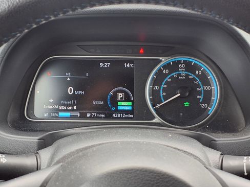 Used 2022 Nissan Leaf SV w/ SV Technology Package FWD image 19