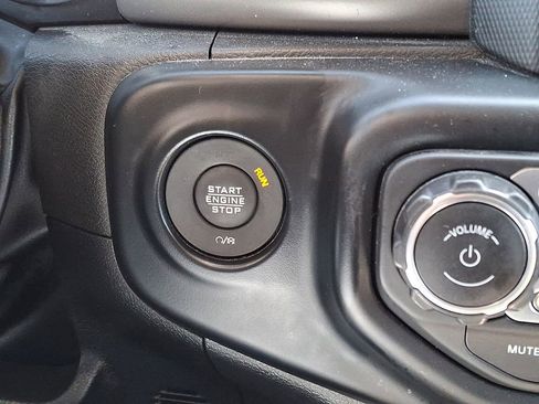 Used 2022 Jeep Wrangler Unlimited Sport image 22