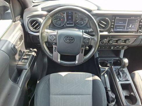 Used 2020 Toyota Tacoma TRD Sport w/ Technology Package AWD/4WD image 11