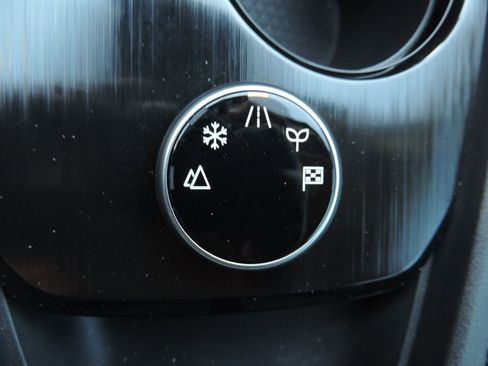 Used 2025 Nissan Rogue SL image 25