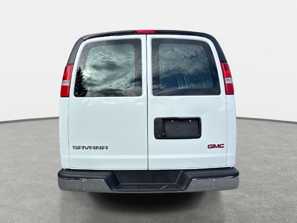Used 2025 GMC Savana 2500 w/ Driver Convenience Package RWD image 5