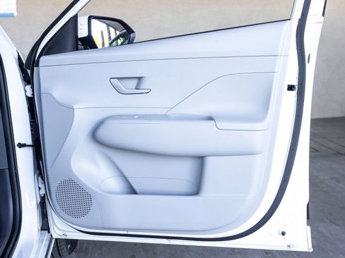 New 2025 Hyundai Kona SEL FWD image 19