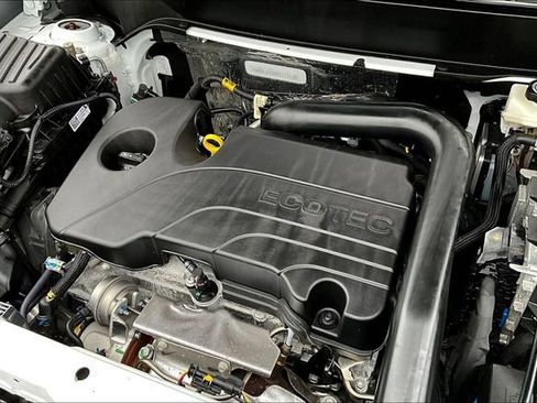 Used 2024 Chevrolet Equinox LT w/ LPO, Floor Liner Package image 29