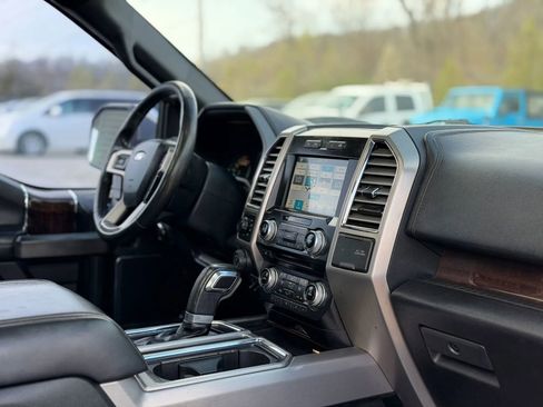 Used 2016 Ford F150 Platinum w/ Equipment Group 701A Luxury image 18